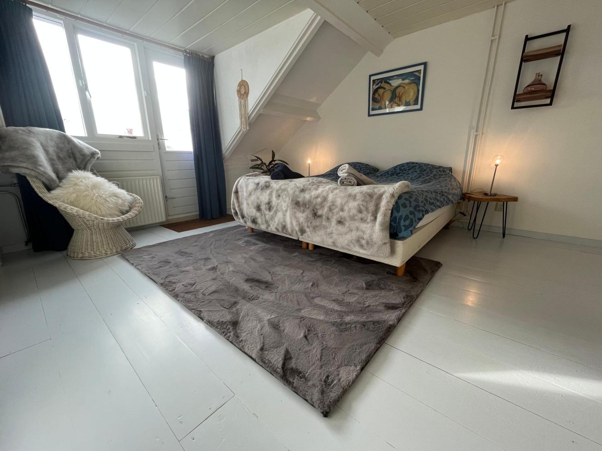 Guesthouse Bednboot Met Terras Aan Het Water Rijpwetering Exterior foto